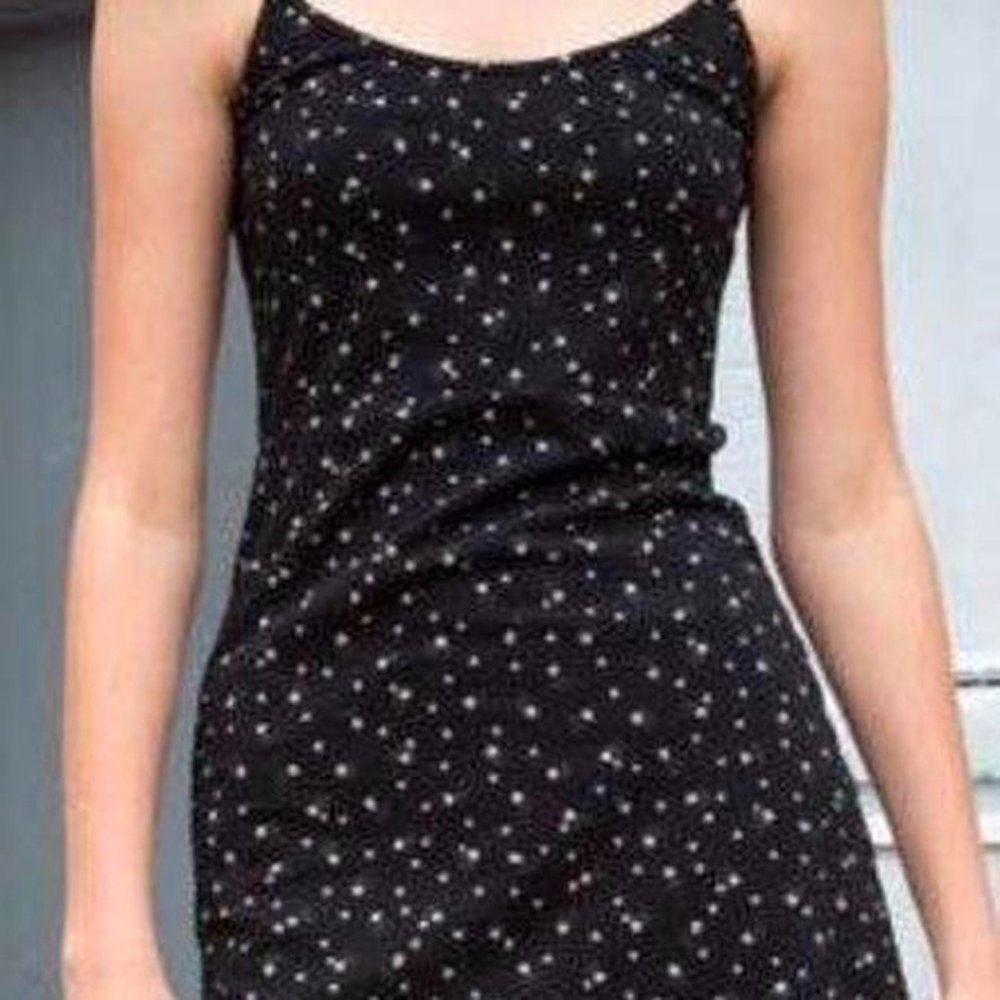 Deinpop Brandy Melville Black Floral Kyran